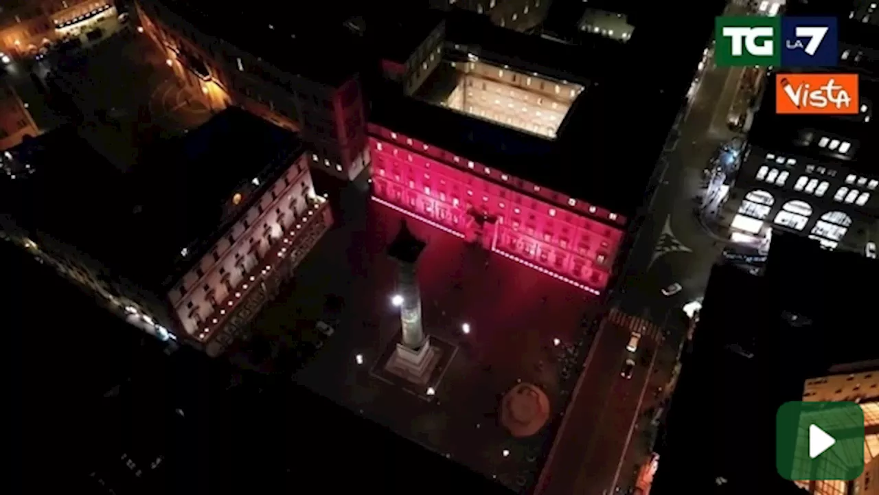 Palazzo Chigi si illumina di rosa, colore della lotta al carcinoma al seno