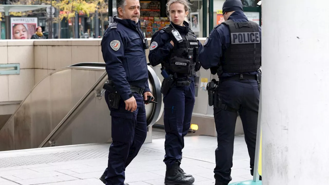 Woman making threats shot and wounded at Paris metro station