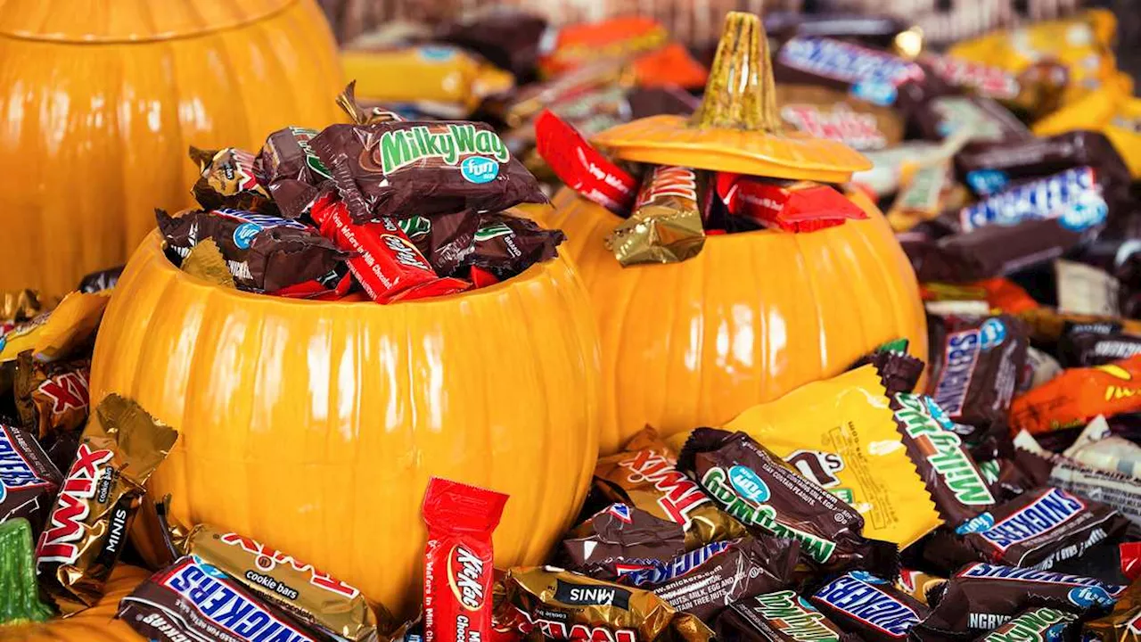 The most popular Halloween candy in each state