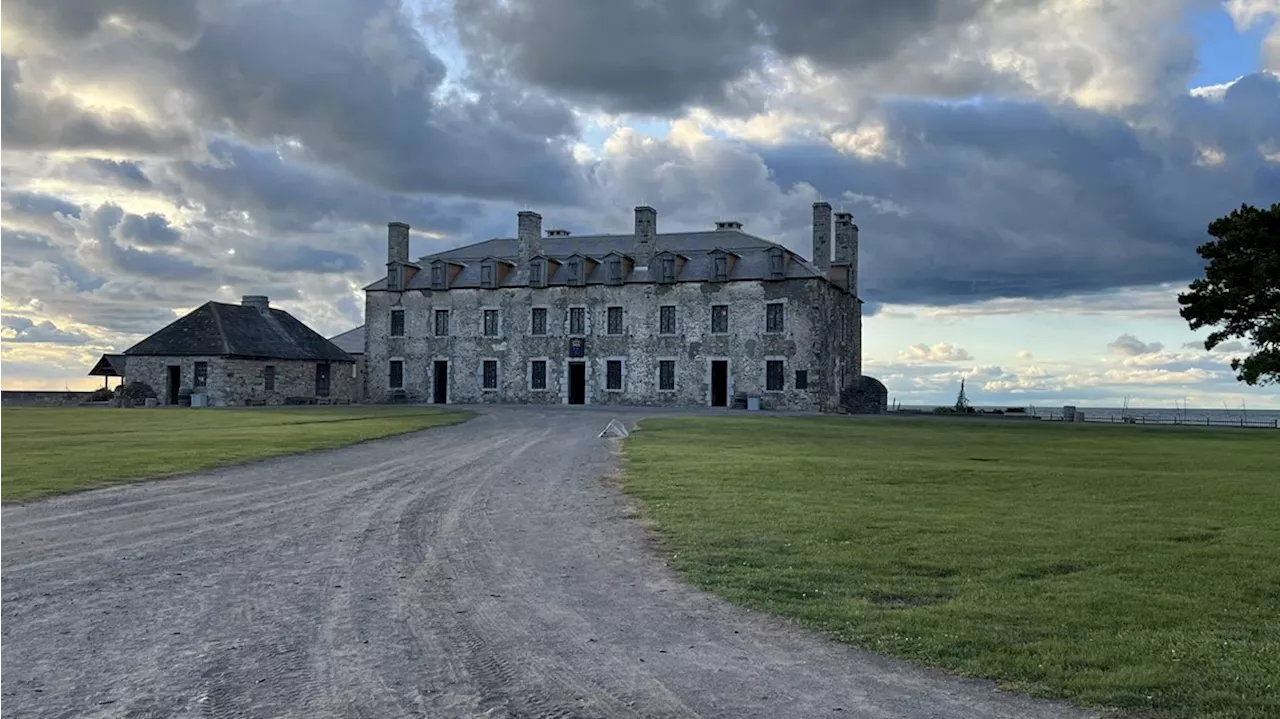 Chuck's Big Adventure to Niagara Falls: Old Fort Niagara, Clifton Hill