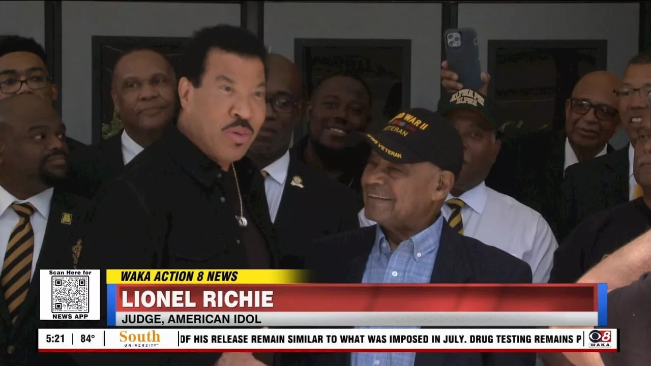 Lionel Richie thanks first teacher while he's in Tuskegee for American Idol auditions