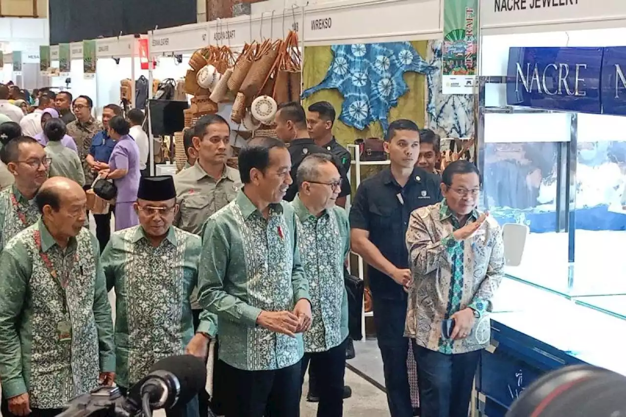 Presiden Joko Widodo buka pameran produk kerajinan Inacraft 2023