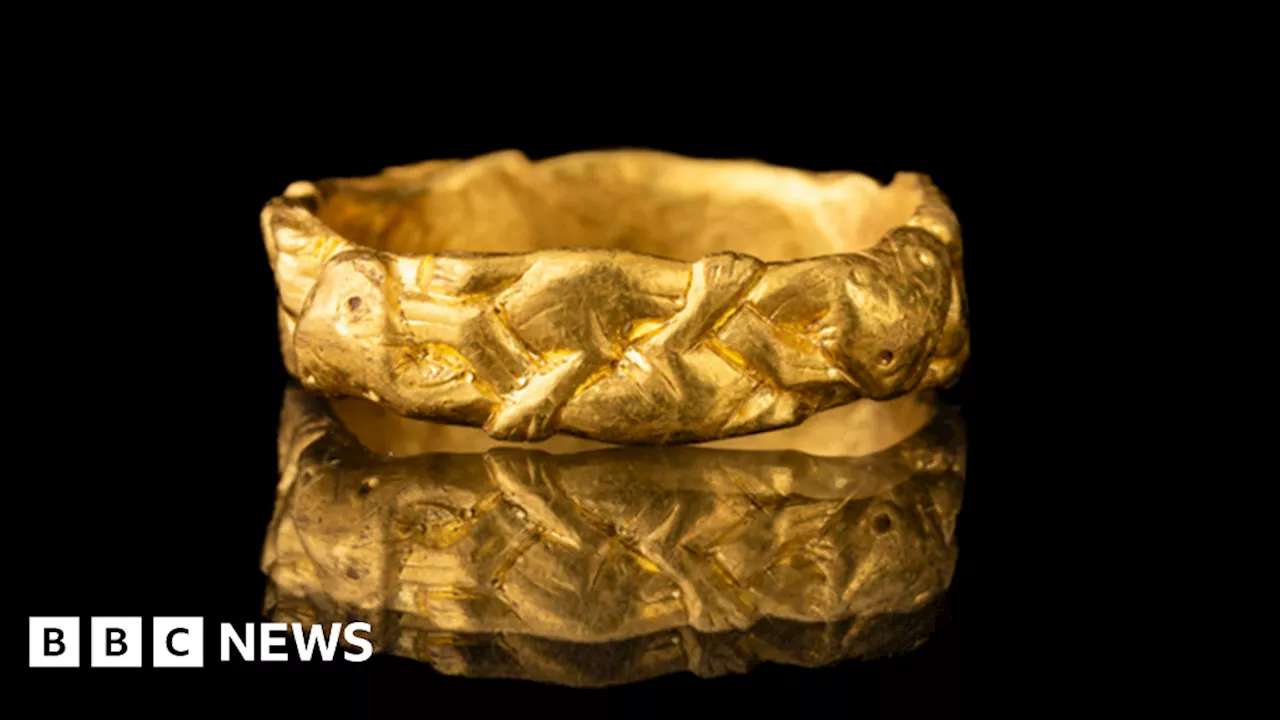 Anglo-Saxon gold ring acquired by Exeter museum