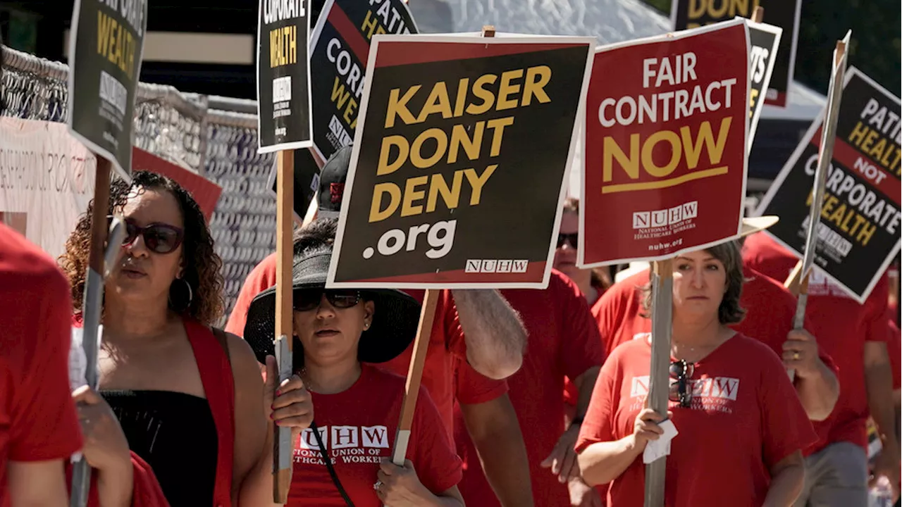 Thousands of US health care workers launch major strike at Kaiser Permanente over wages, staffing issues