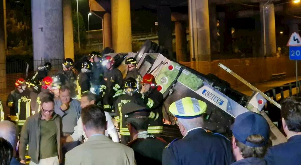 Incidente a Mestre, chi era a bordo e dove era diretto. «Ipotesi malore del conducente»