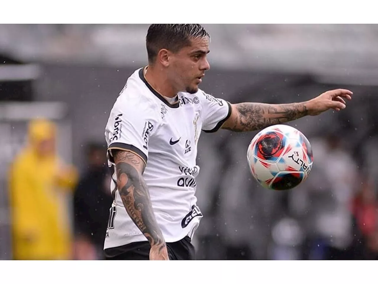 Ator detona Fagner após entrada violenta de lateral do Corinthians; veja lance