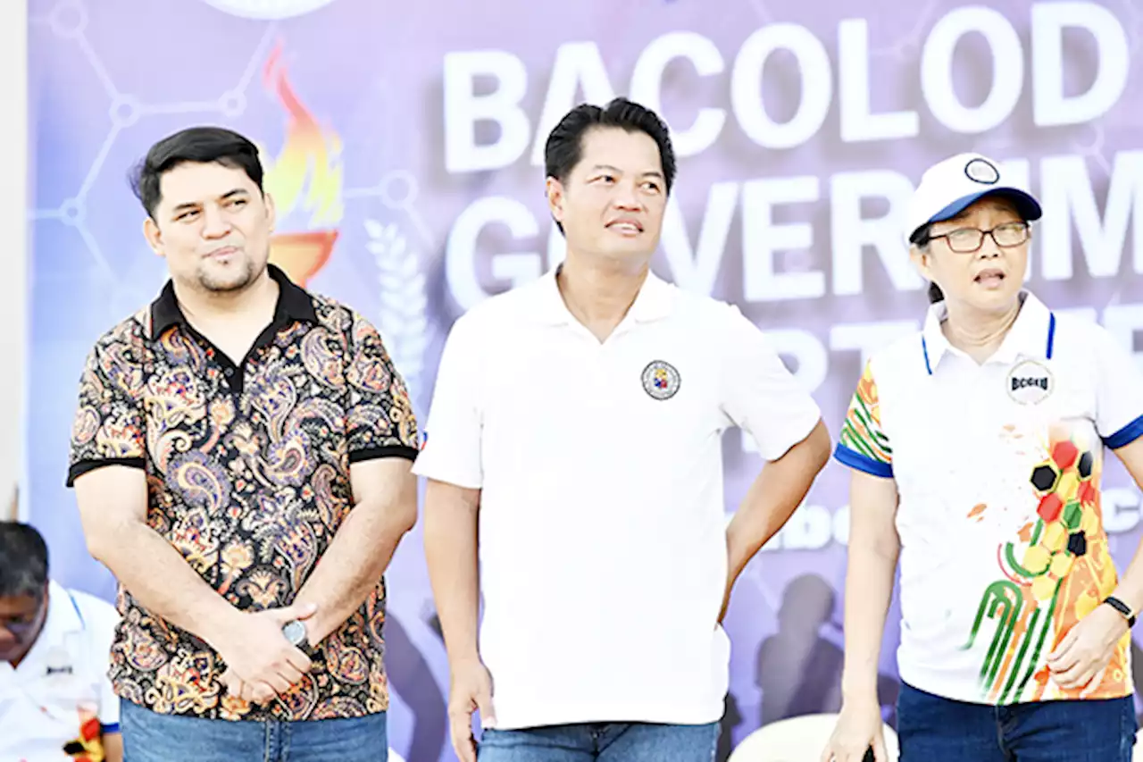 Bacolod mayor seeks Comelec guidance for village execs’ MassKara participation