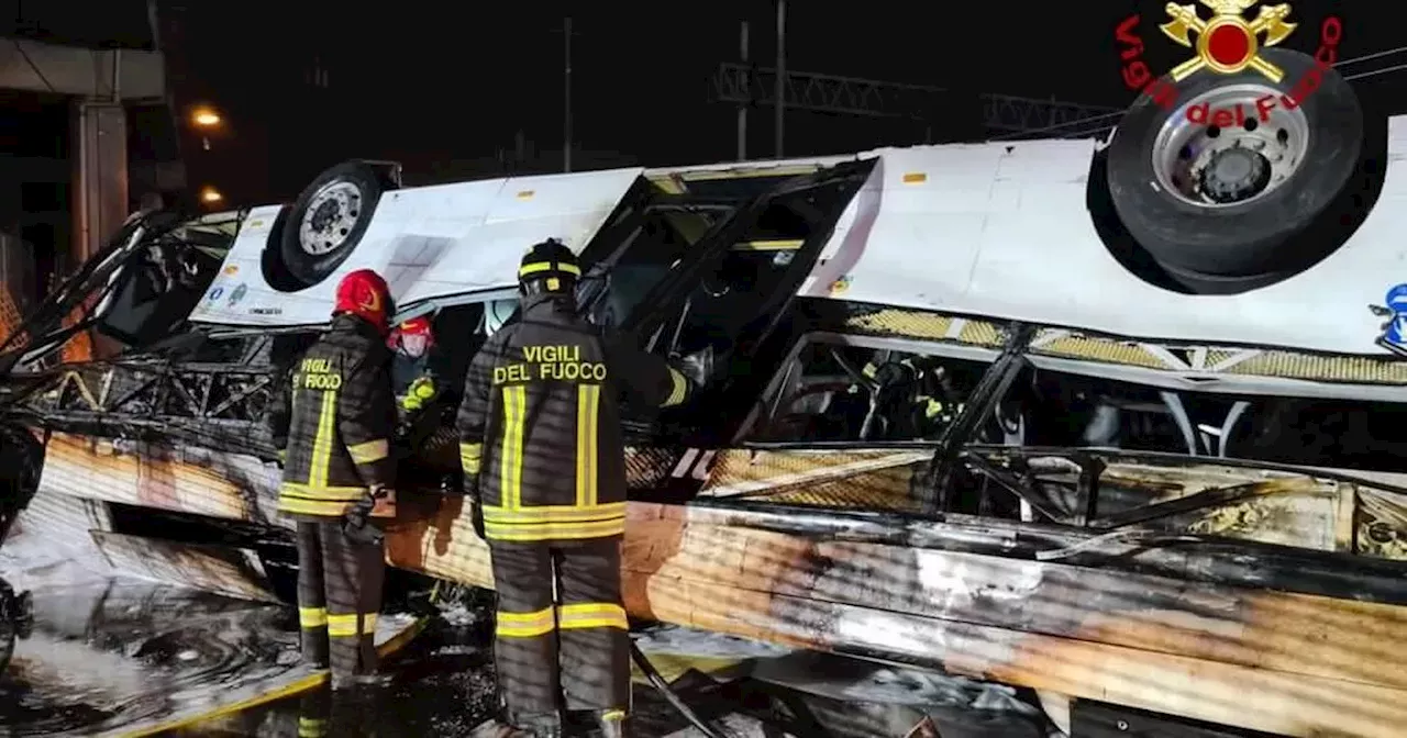 21 tourists, two children, killed as Venice bus fell off overpass