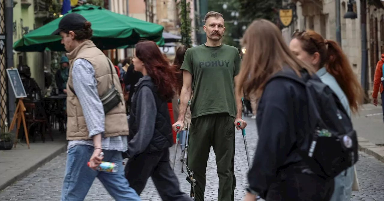 Some veterans say Ukraine needs to face up to prospect of long war