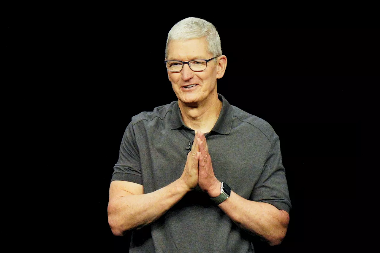 Apple CEO Tim Cook makes $41 million from biggest stock sale in two years