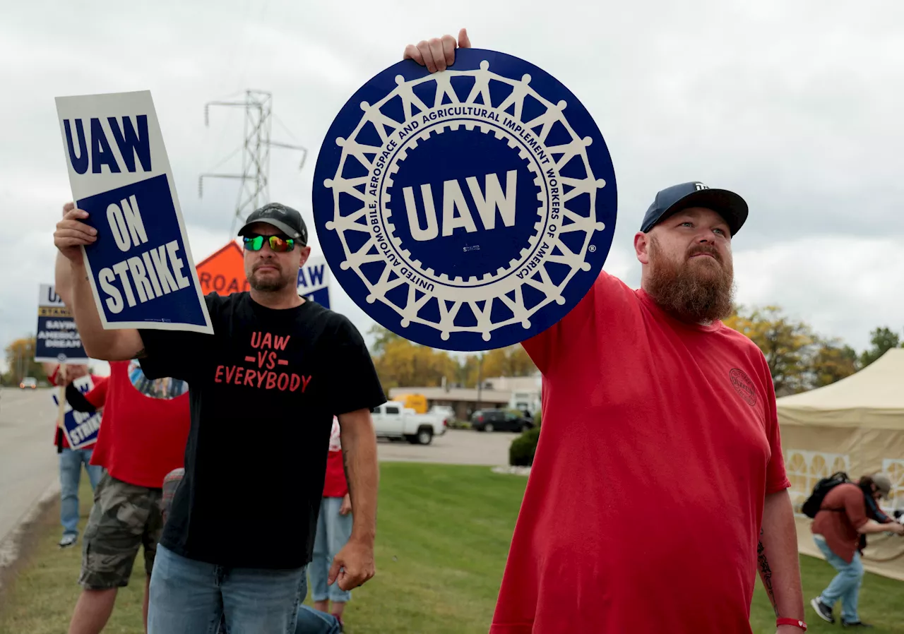 Bumpy September for auto ETFs as UAW strike, higher rates weigh