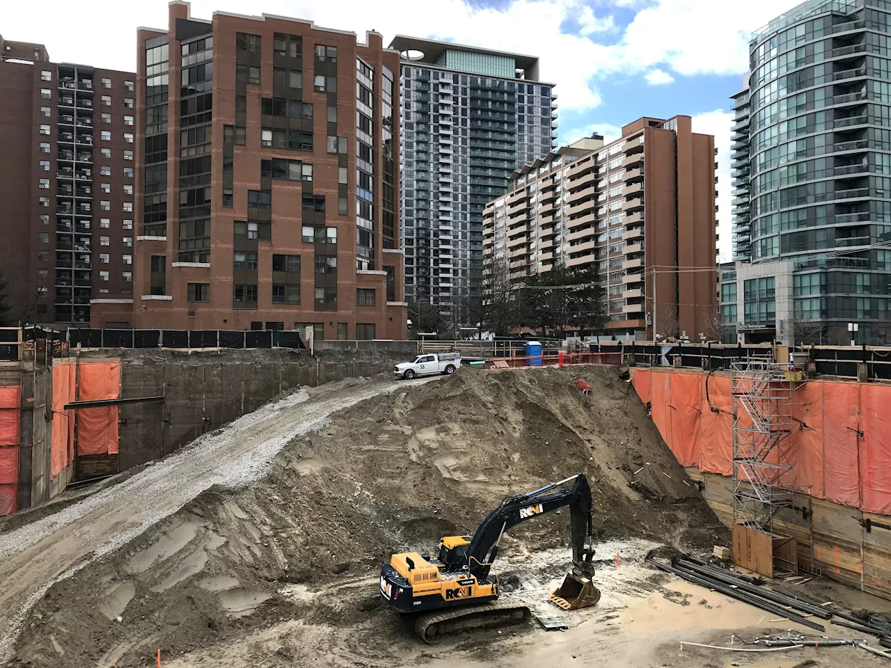 Toronto home prices rebound in September, sales hit 8-month low