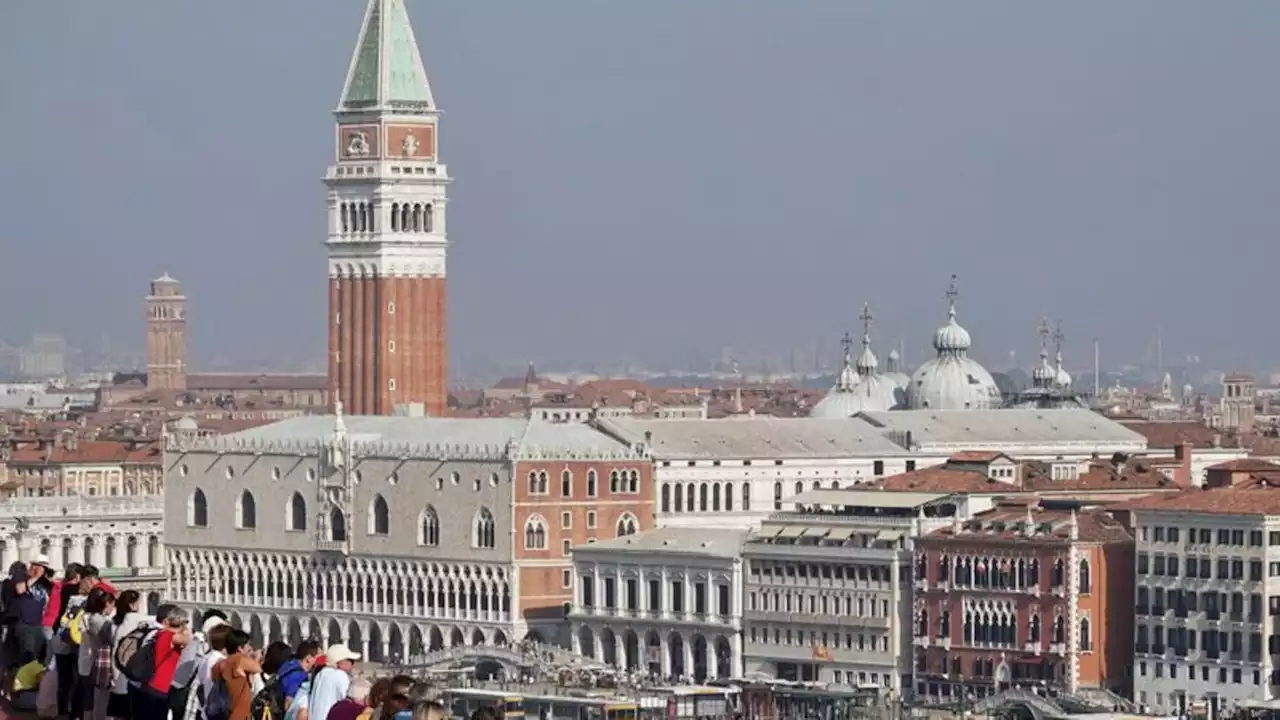 Mindestens 20 Tote bei Busunglück in Venedig zu befürchten