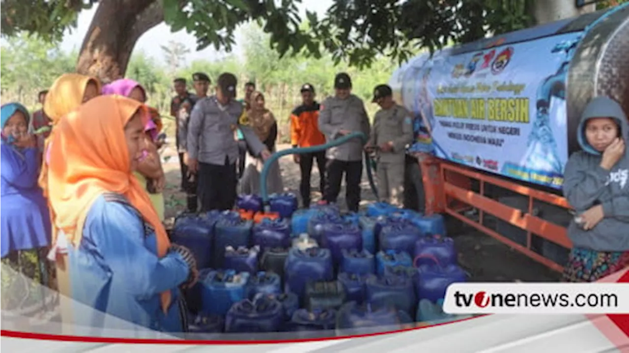 Tiga Desa Alami Kekeringan, Polres Probolinggo Gelontorkan Sepuluh Ribu Liter Air Bersih