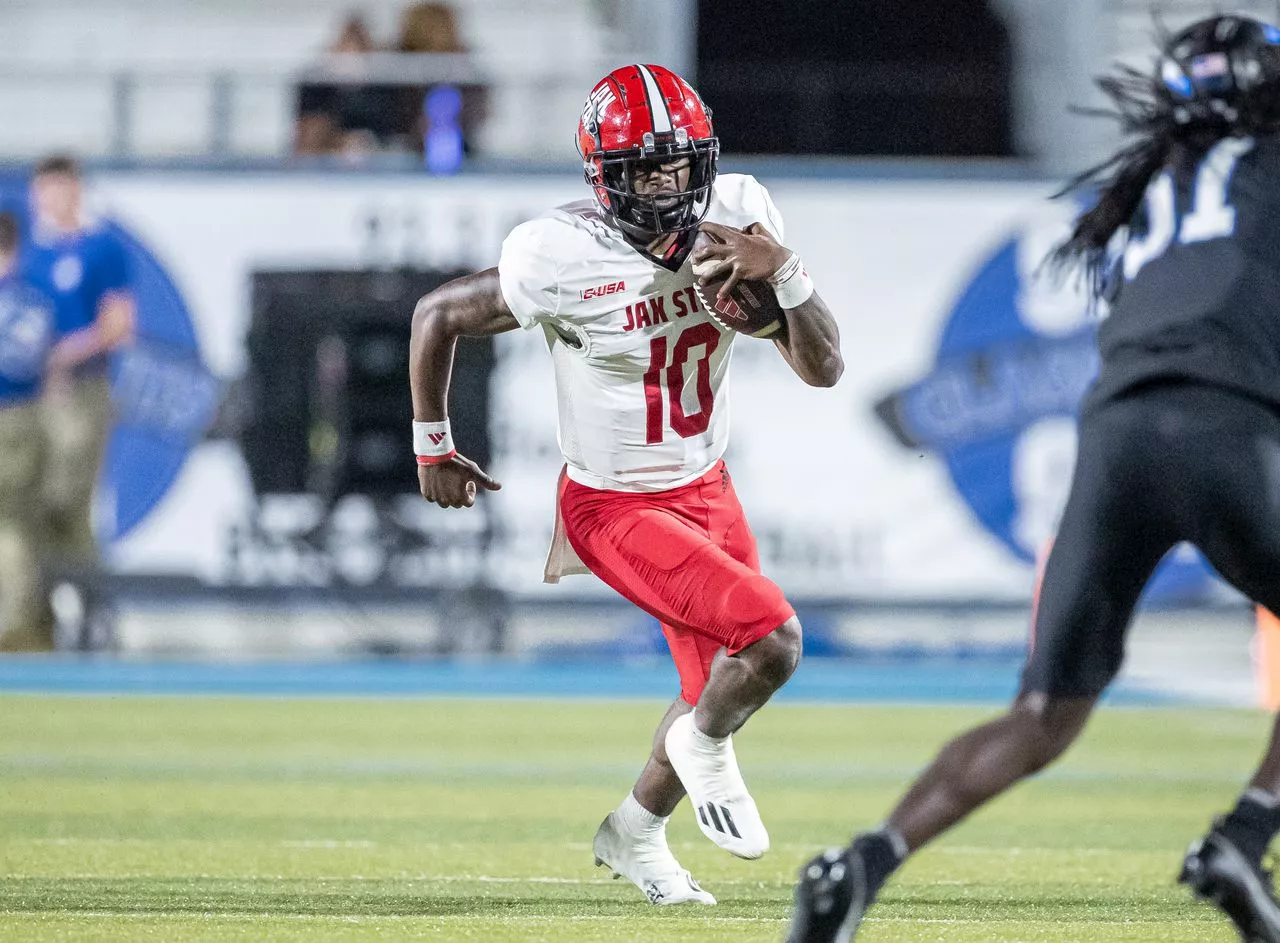 Jacksonville State rallies from 16 down at halftime, beats Middle Tennessee 45-30