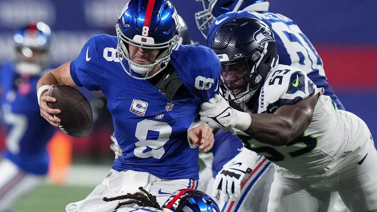 Offensive tackle Evan Neal apologizes to Giants fans for lashing out at them after being booed