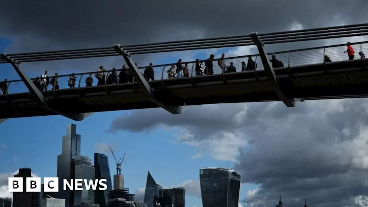 Millennium Bridge: 'Wobbly' pedestrian crossing to close for repairs