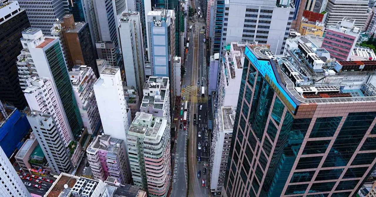 Hong Kong peine \u00e0 faire revenir les Occidentaux