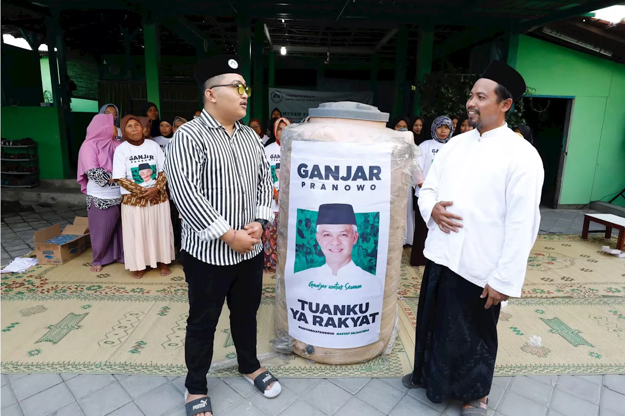 Sukarelawan Ganjar Bawa Bantuan Tandon Air ke Pesantren Tahfiz di Yogyakarta