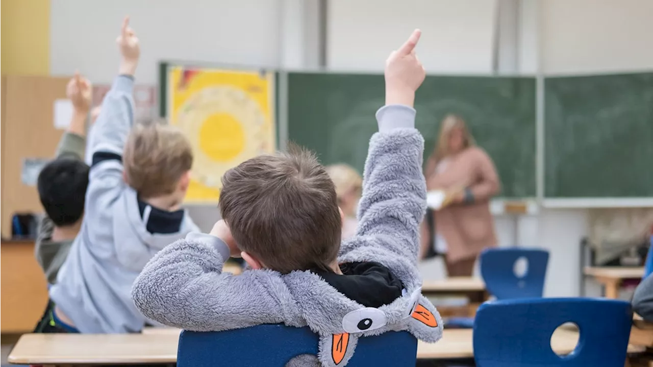 Schulleitungen fordern: Andere Lehrer für Grundschulen abziehen