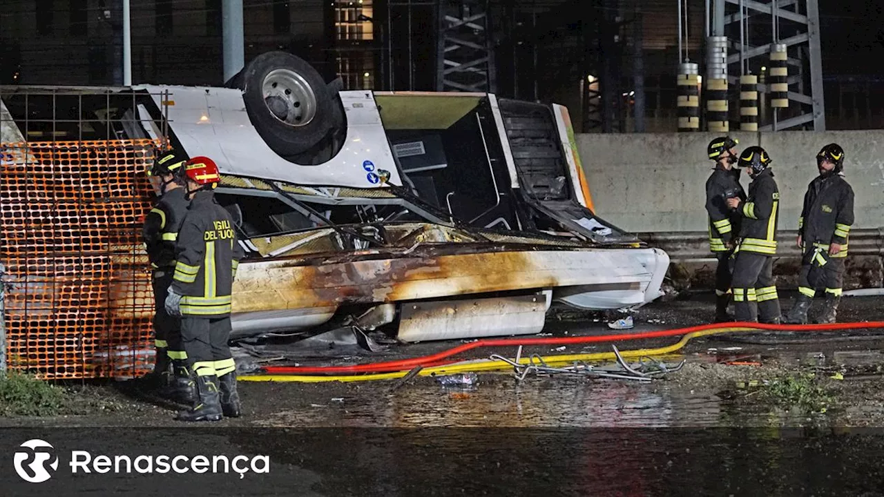 MNE esclarece que afinal não há portugueses feridos no acidente de autocarro em Veneza - Renascença