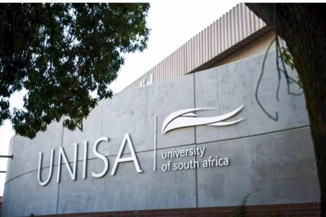 Nzimande serves notice to place Unisa under administration