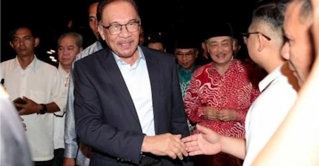 Religious agencies, Islamic figures should provide input to 12MP, budget: Anwar