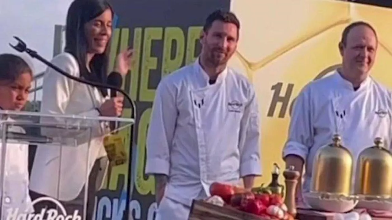 MasterChef Messi di Miami, Momen Messi Berdandan Seperti Koki di Sebuah Acara di Stadion Inter Miami