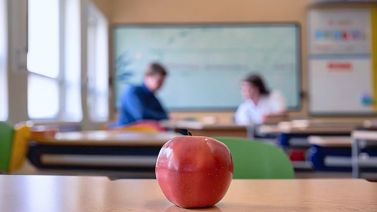 Elever forkæler lærere med æbler: Et gammelt trick til gode karakterer - men ikke i dag