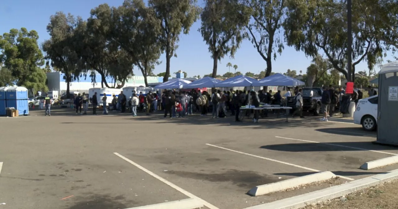 Casa Familiar Day Shelter closes, migrants released to Iris Ave.