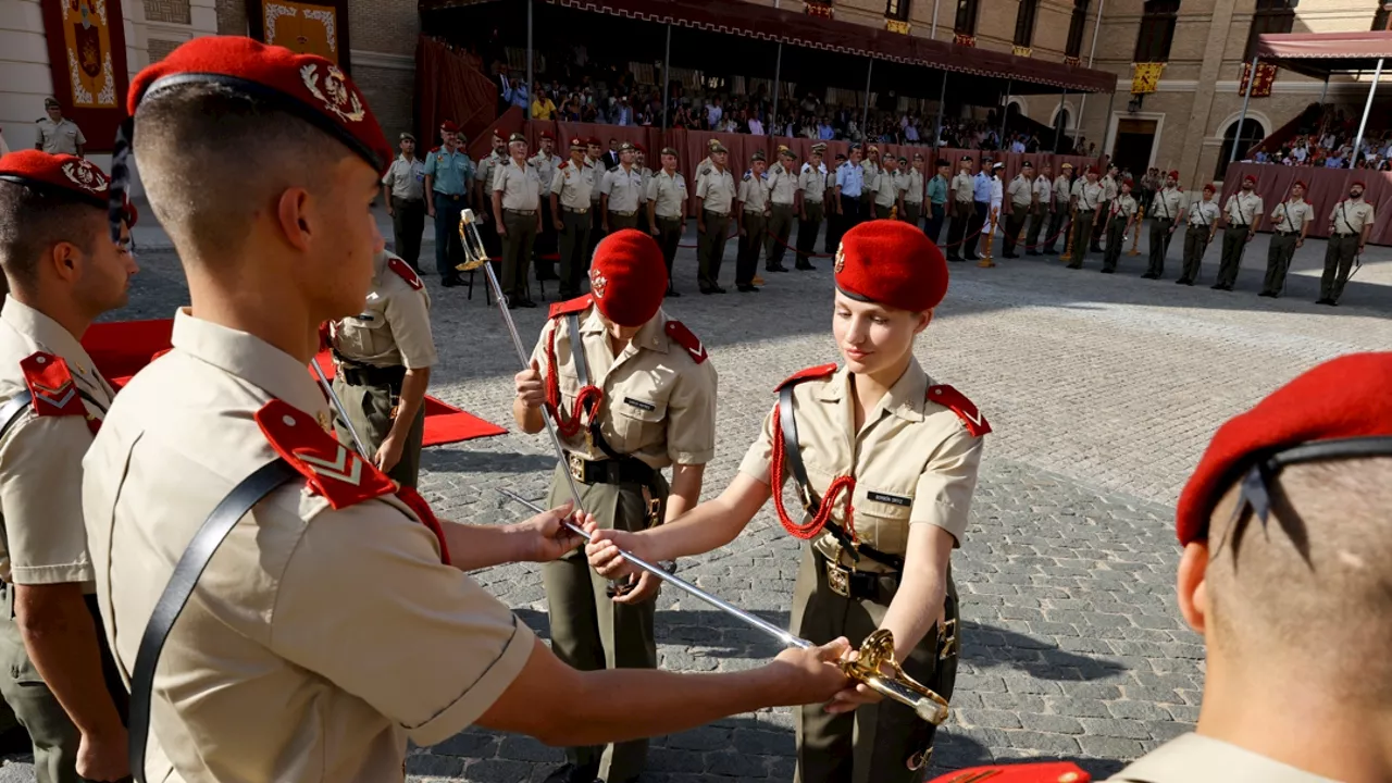 La princesa Leonor acude a la misa en la basílica del Pilar como marca la tradición