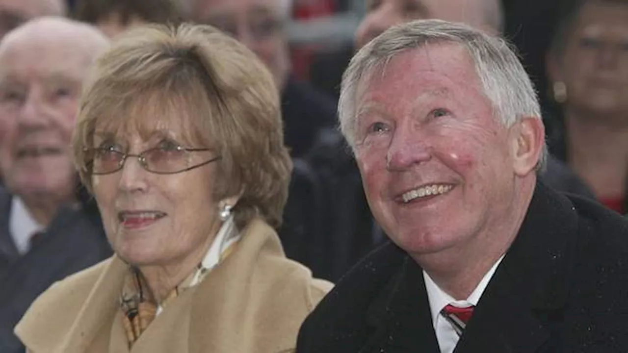 Lady Cathy Ferguson: Former Manchester United manager Sir Alex Ferguson's wife dies aged 84