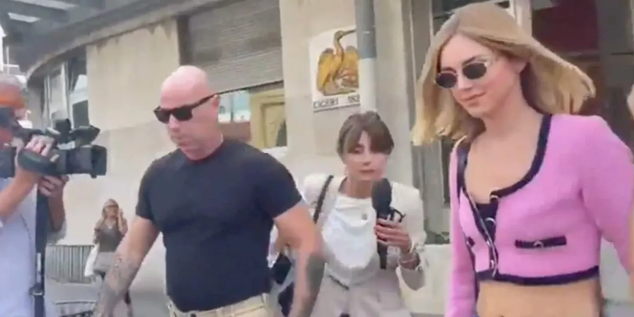 Chiara Ferragni esce dall’ospedale: “Fedez sta meglio, ma lasciatemi in pace”