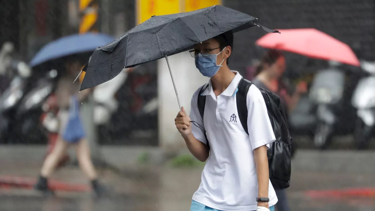 Typhoon Koinu approaches southern China, Hong Kong after Taiwan sees record-breaking winds