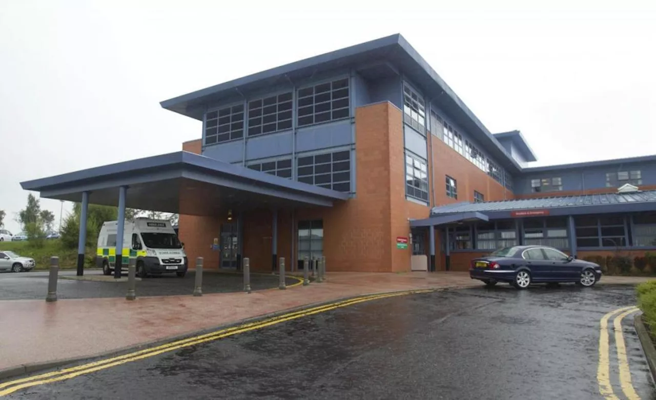 Man on the run tried to escape from police in East Kilbride hospital