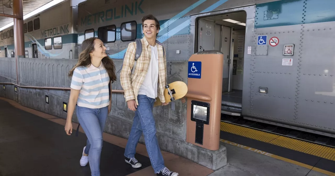 Starting Monday Students Can Ride Metrolink For Free