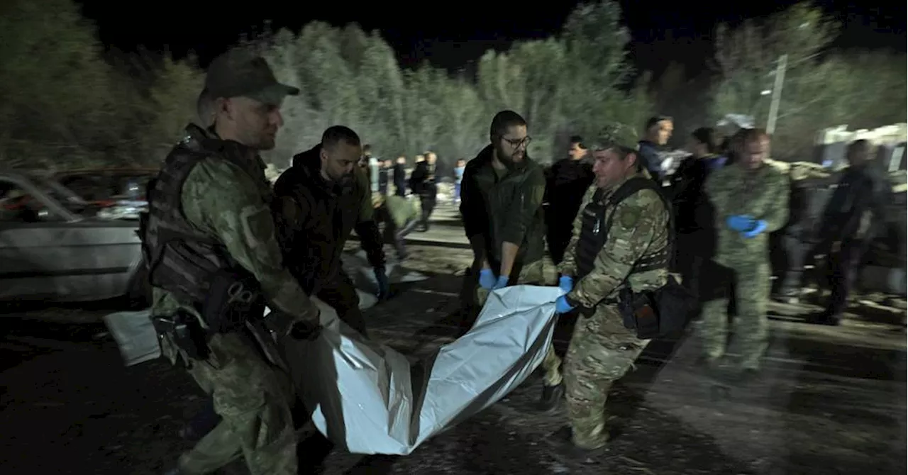 Ukraine: 51 morts dans une frappe russe en marge de fun\u00e9railles