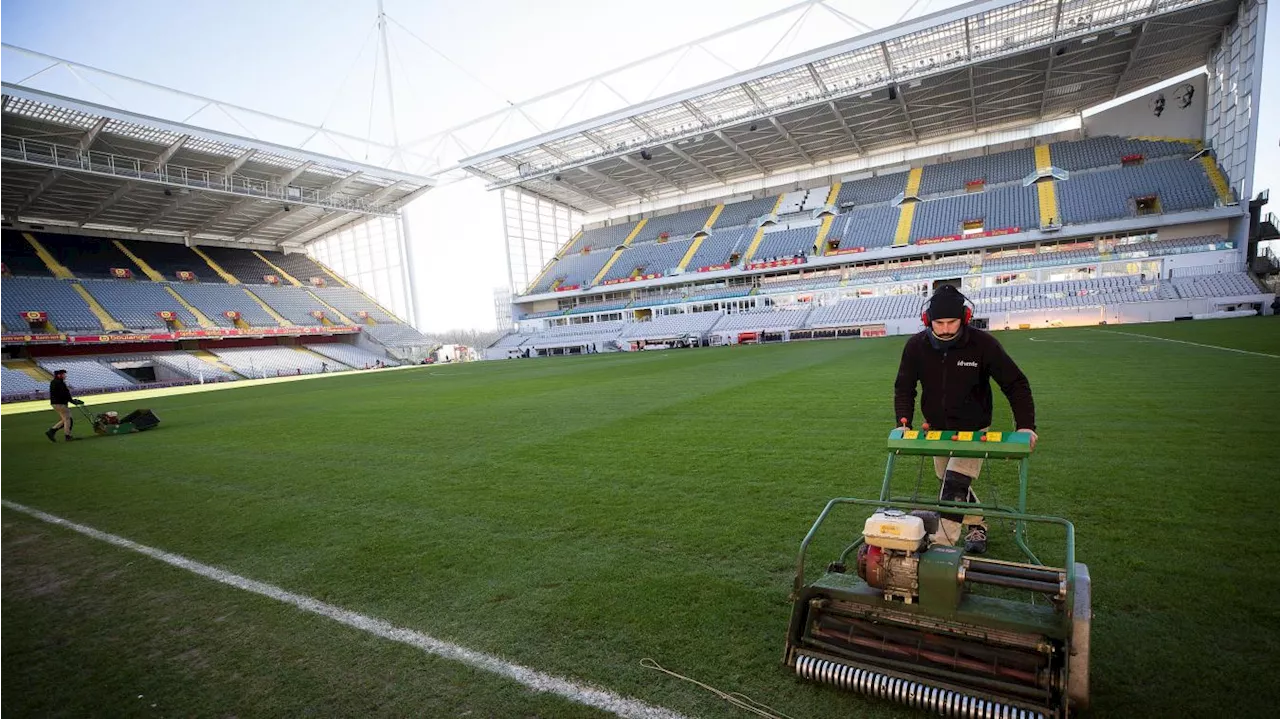 Derby Lens - Lille : la pelouse de Bollaert attaqu\u00e9e par un produit