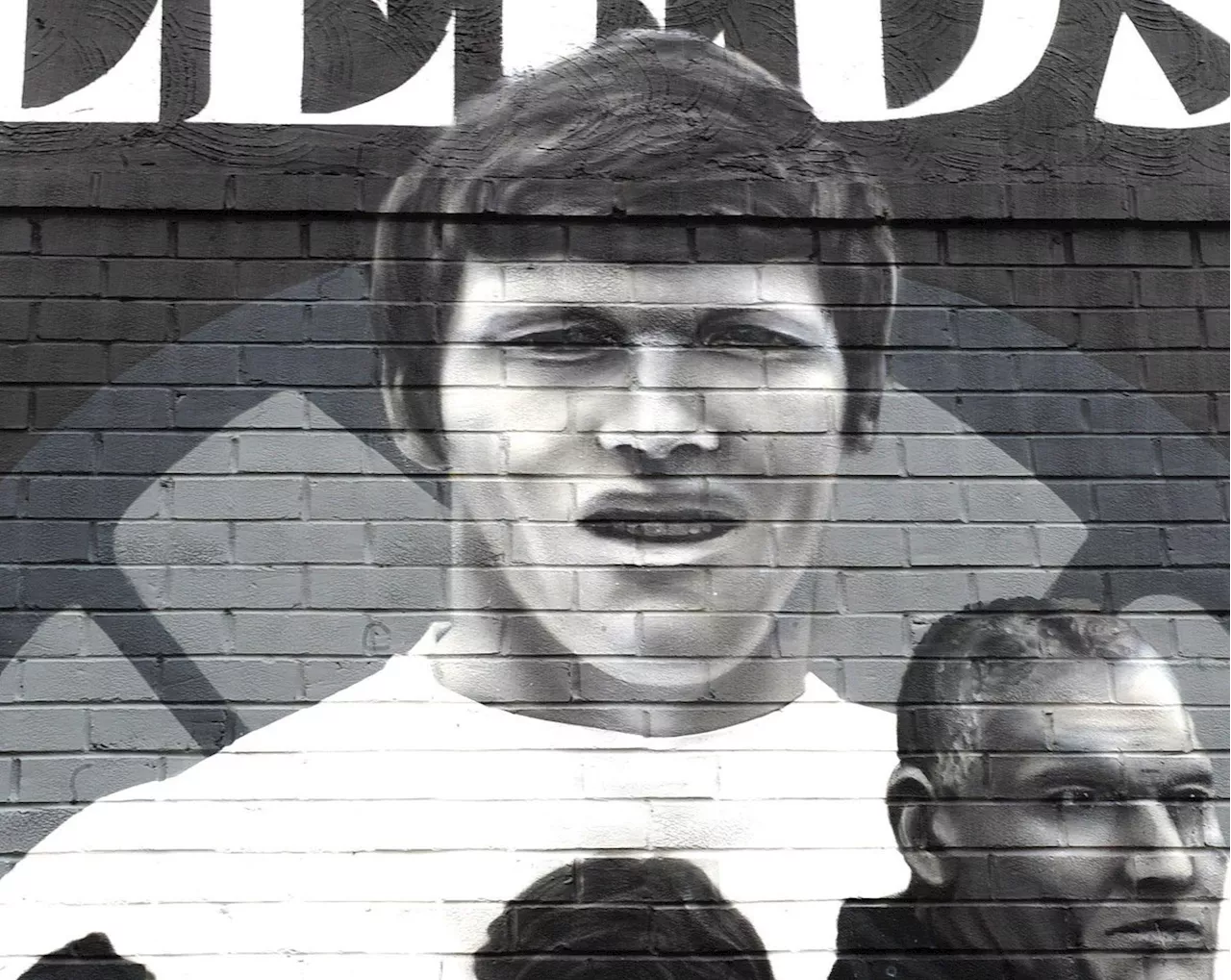 Leeds United: Best pictures of mural unveiling on Elland Road for football 'iconic' Eddie Gray