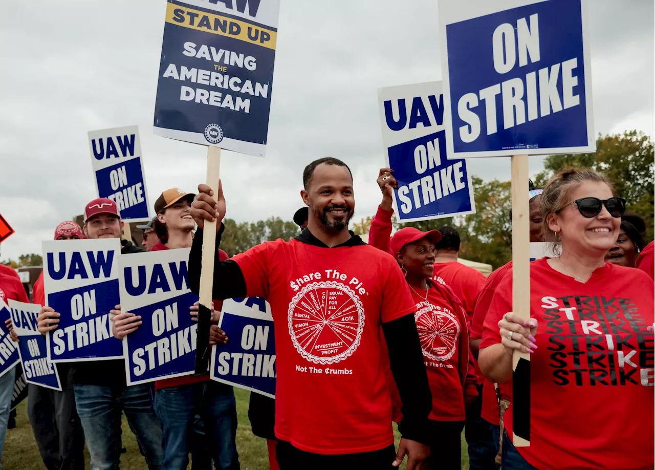 UAW will not expand strikes at Detroit automakers after last-minute GM proposal