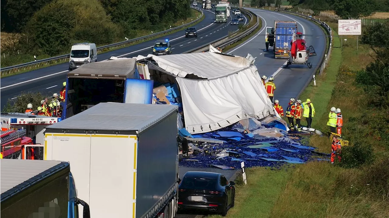 A7 nach Lkw-Unfall bei Warder wieder frei