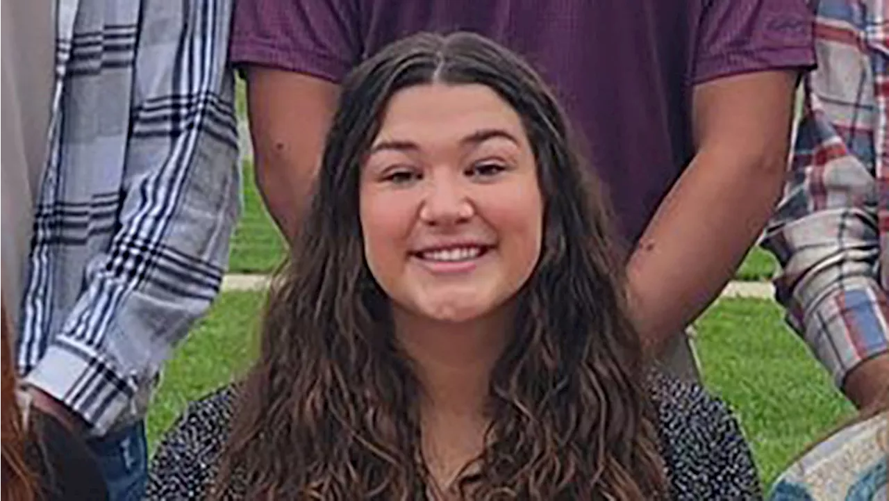 17-year-old Ohio homecoming queen candidate dies after collapsing on high school football field\u00a0