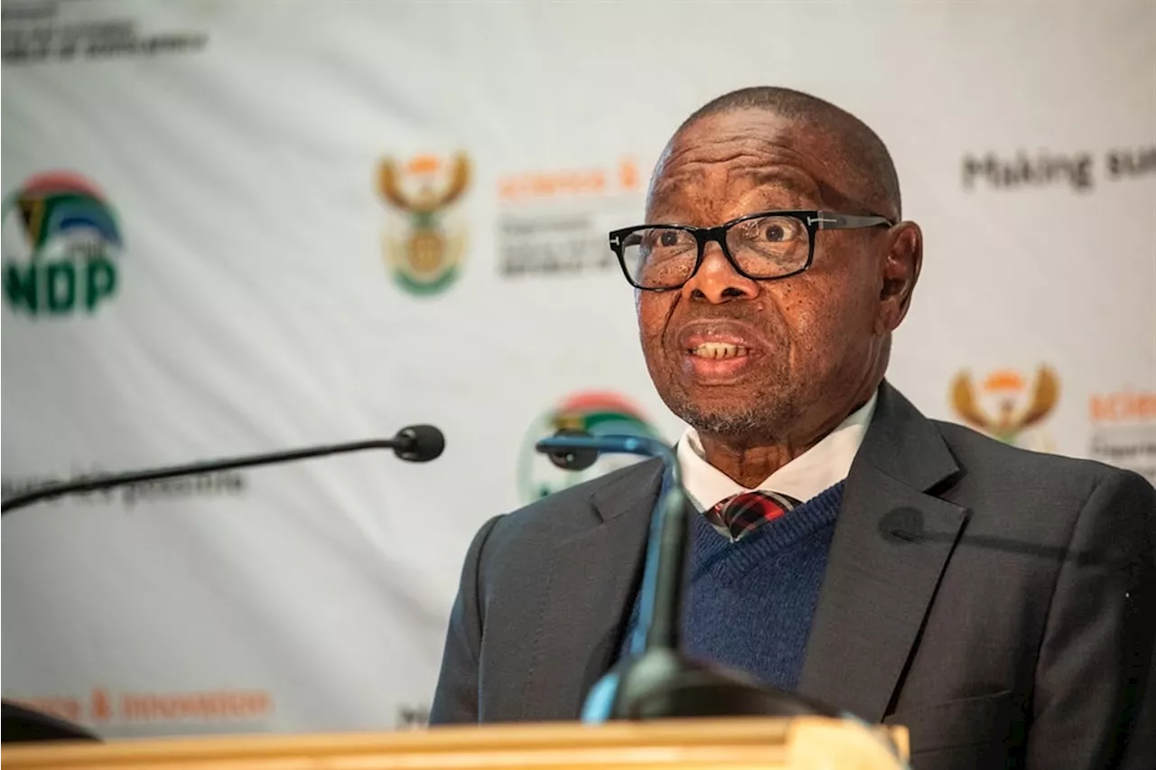 Blade Nzimande issues Unisa with notice of intention to place it under administration