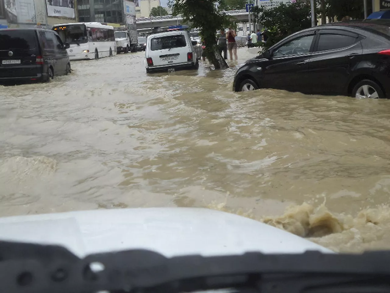 'Biblical' Flash Floods Hit Russian Black Sea Resort amid Storms, Tornadoes