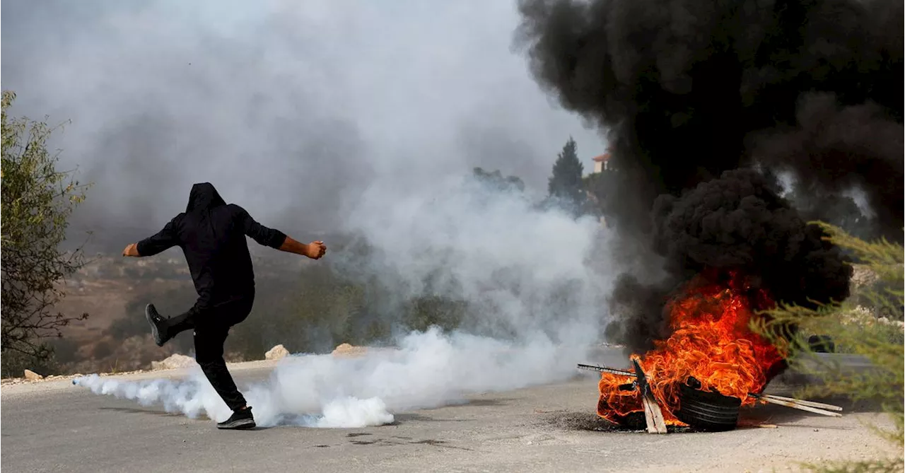 Israeli troops kill two Palestinian gunmen, suspected shooter, in West Bank