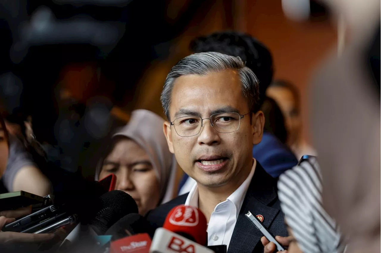Upgrading to 5G should be automatic, plans to waive fees soon, says Fahmi Fadzil