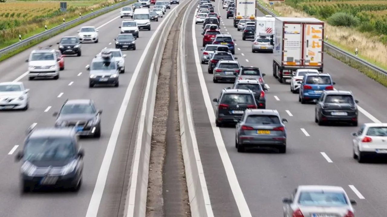 Geplante Fahrbahnsanierung: Sperrung auf A10 wegen Wetter um eine Woche verschoben