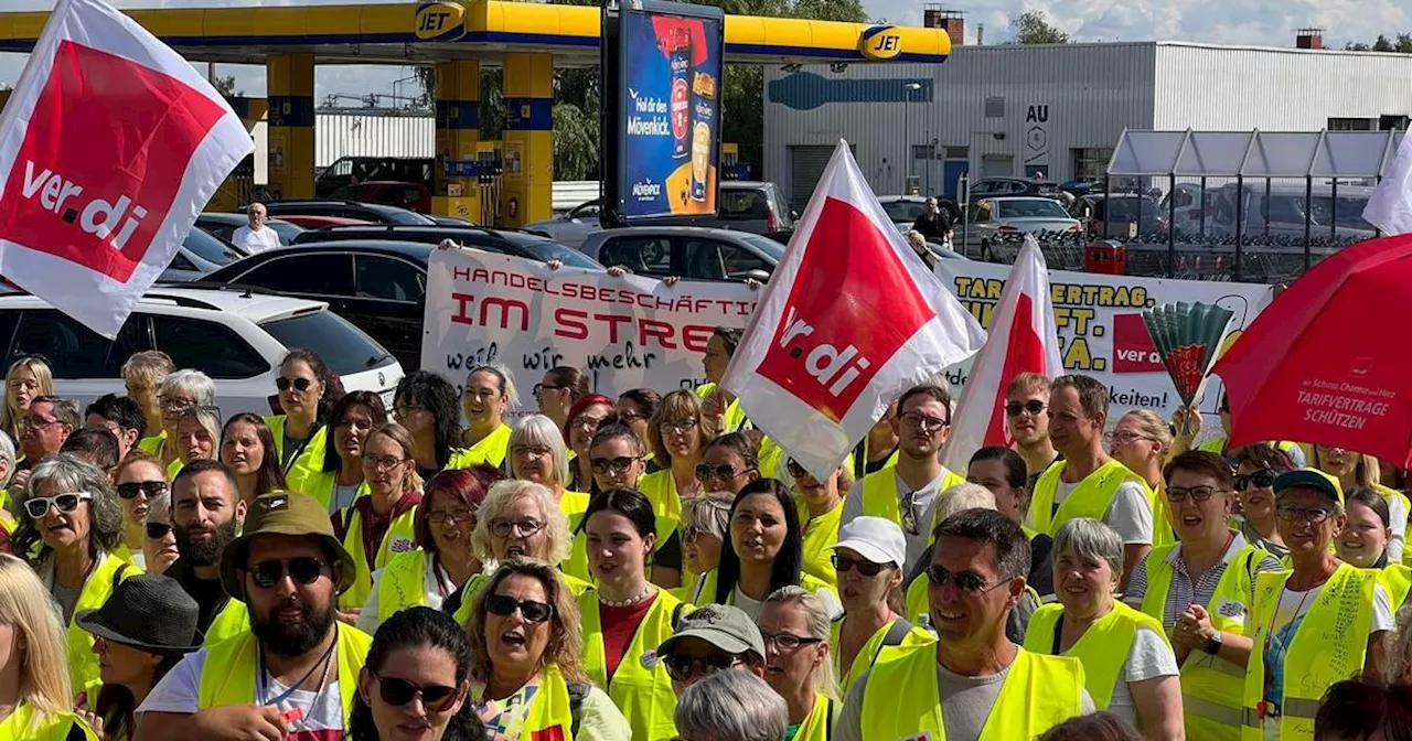 Verdi: Gro\u00df-Warnstreik bei Kaufland in Homburg aus Solidarit\u00e4t