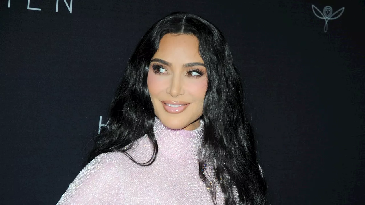 Did Kim Kardashian Shade Kendall Jenner On American Horror Story: Delicate?