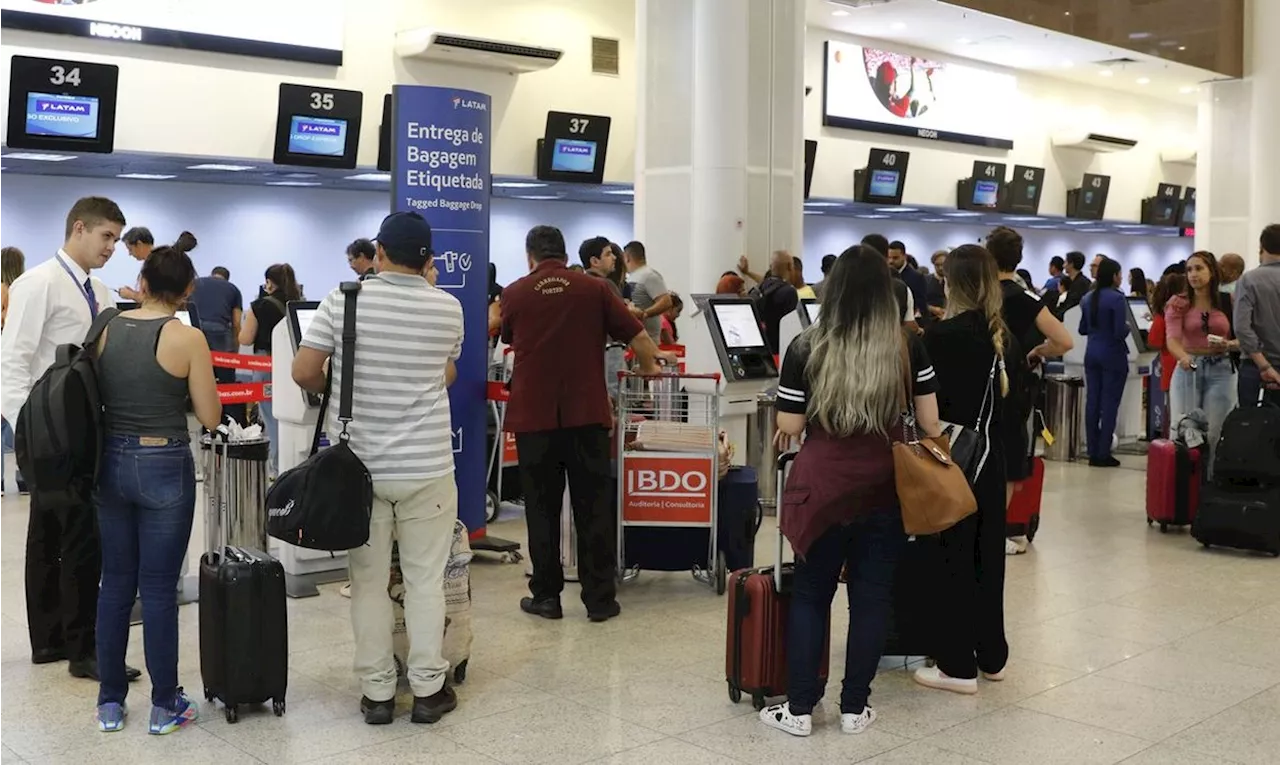 Controladores de voo devem iniciar paralisações a partir de segunda-feira